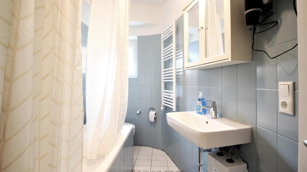 & Lovely - For Up To 6 Persons * Würzburg